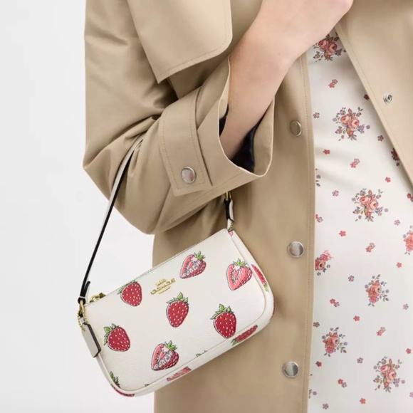 NEW Coach Nolita 19 Leather Wristlet With Strawberry Print CAL25 Gold / Chalk - Picture 6 of 6